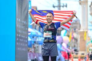 BIB: 5603
                            <button type="button" onclick="openModal(24883053)" class="btn btn-primary btn-sm float-right btn-popup" data-toggle="modal" data-target=".modal-high-quality">
                        <i class="fas fa-shopping-cart"></i> Add to Cart
                    </button>
                                            <button type="button" onclick="isThisMe(24883053, true)" class="btn btn-success btn-sm float-right btn-popup btn-isme hidden" data-toggle="tooltip" data-placement="bottom" title="นี่คือรูปของคุณใช่ไหม คลิกที่นี่เพื่อเอาเข้าอัลบั้ม">
                        <i class="fas fa-plus"></i> Add to album
                    </button>
                    <button type="button" onclick="isThisMe(24883053, false)" class="btn btn-warning btn-sm float-right btn-popup btn-isnotme hidden">
                        <i class="fas fa-ban"></i> Remove from album
                    </button>